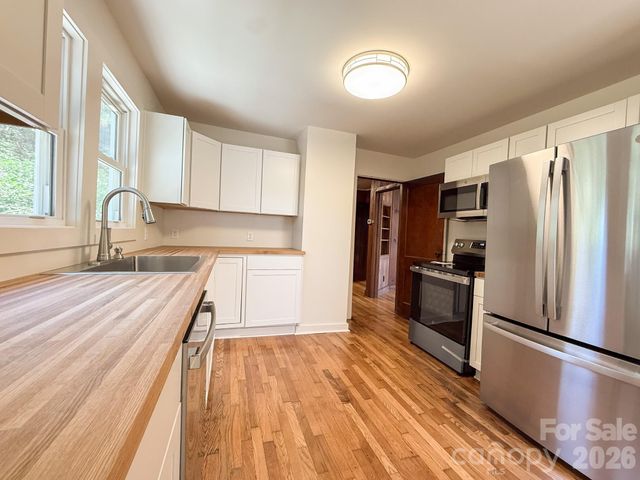 331 Probart Street, Brevard, NC 28712