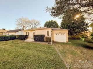 331 Probart Street, Brevard, NC 28712