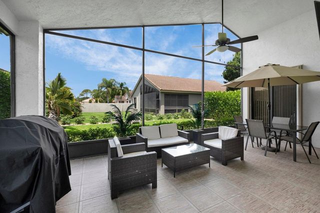 10393 Lexington Circle S, Boynton Beach, FL 33436