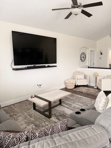 6579 S SALT CREEK CIR, Salt Lake City, UT 84118