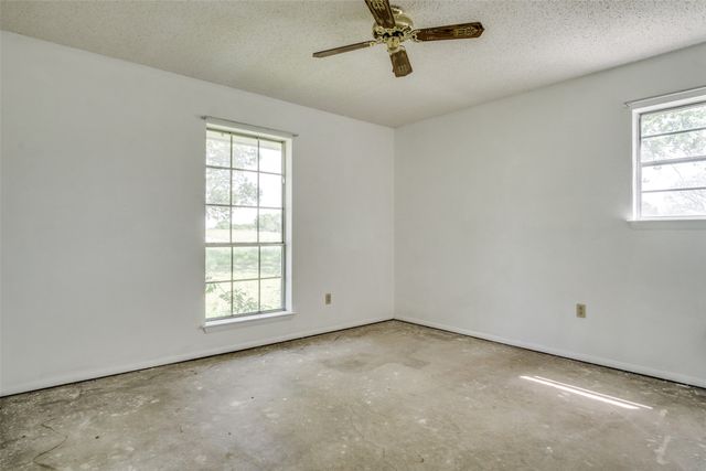 1905 County Rd 913, Joshua, TX 76058