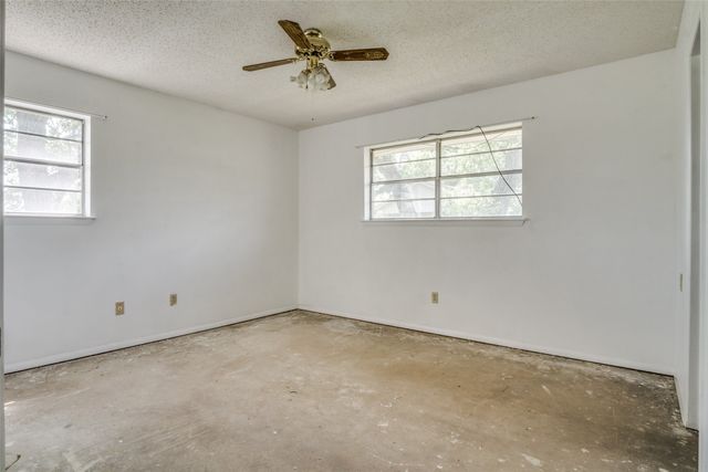 1905 County Rd 913, Joshua, TX 76058