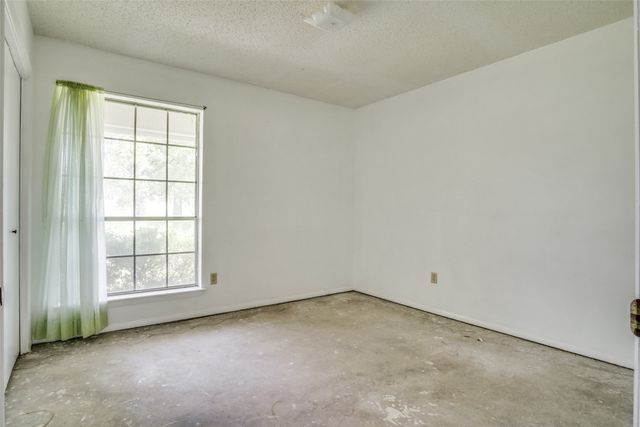 1905 County Rd 913, Joshua, TX 76058