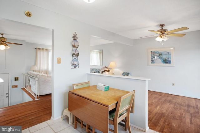 135 E POTOMAC DR, Tuckerton, NJ 08087