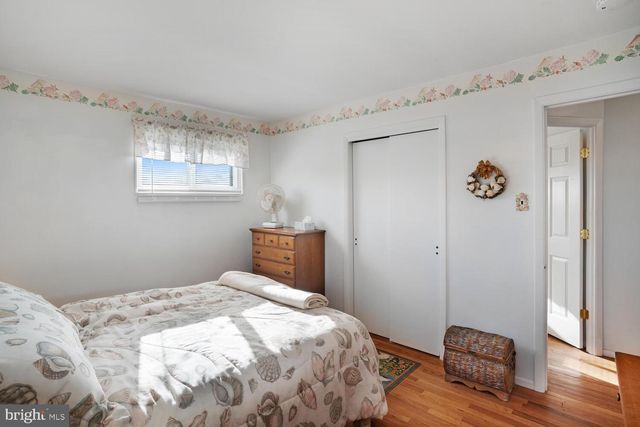 135 E POTOMAC DR, Tuckerton, NJ 08087