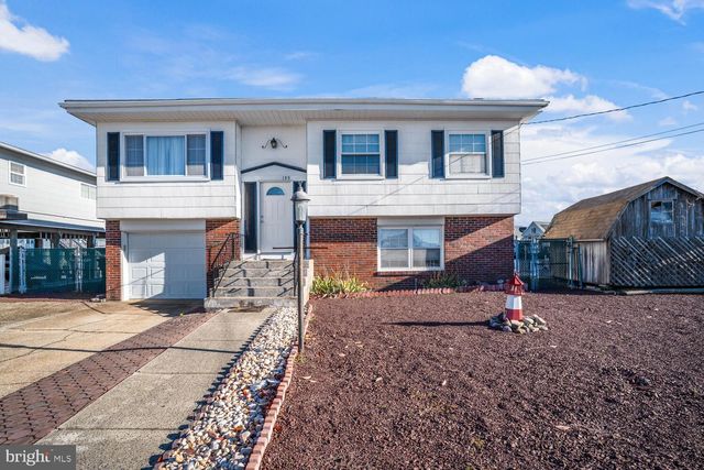 135 E POTOMAC DR, Tuckerton, NJ 08087