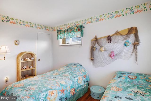 135 E POTOMAC DR, Tuckerton, NJ 08087