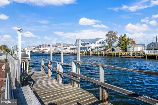 135 E POTOMAC DR, Tuckerton, NJ 08087