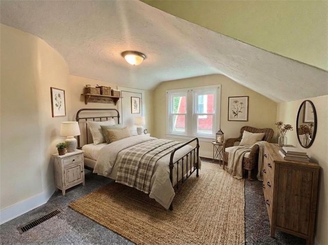 229 Glenn Ave, Canonsburg, PA 15317