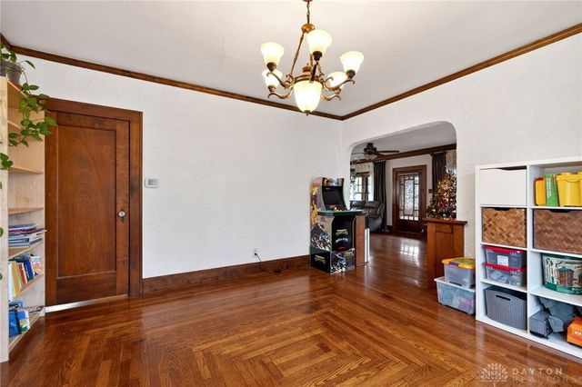 43 Watervliet Avenue, Dayton, OH 45420