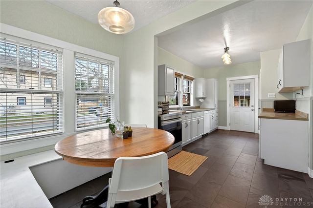 43 Watervliet Avenue, Dayton, OH 45420