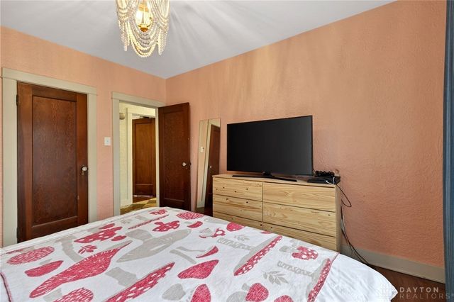 43 Watervliet Avenue, Dayton, OH 45420