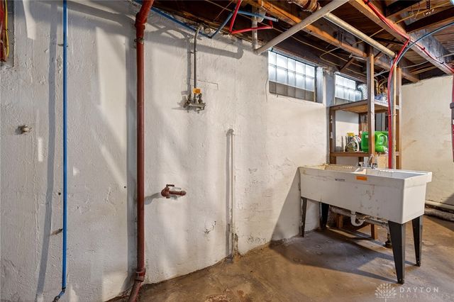 43 Watervliet Avenue, Dayton, OH 45420