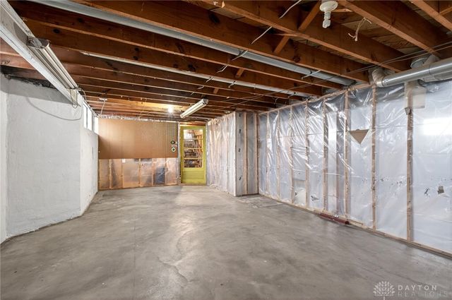 43 Watervliet Avenue, Dayton, OH 45420