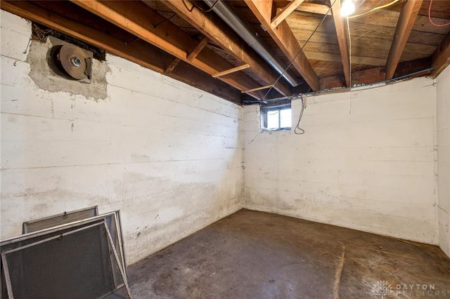 43 Watervliet Avenue, Dayton, OH 45420