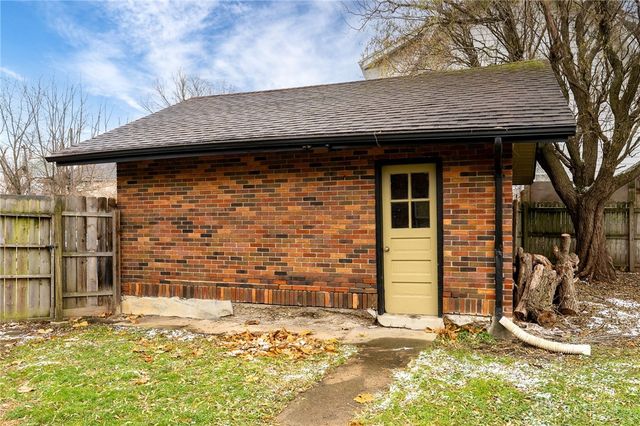 43 Watervliet Avenue, Dayton, OH 45420