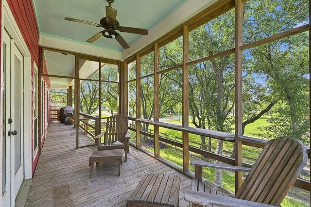746 12th Street, Dickinson, TX 77539