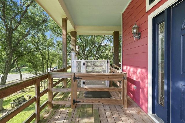 746 12th Street, Dickinson, TX 77539
