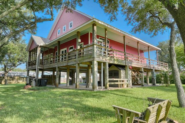 746 12th Street, Dickinson, TX 77539
