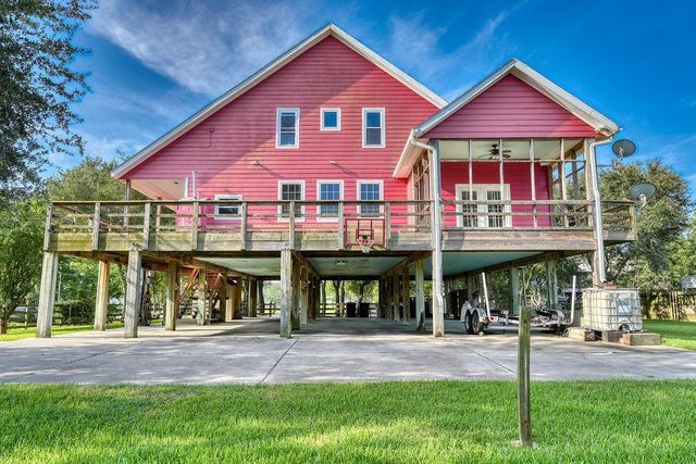 746 12th Street, Dickinson, TX 77539