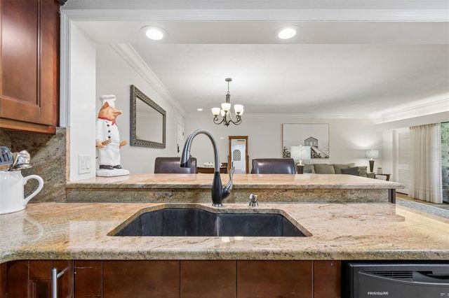 36750 US HIGHWAY 19 N 06207, Palm Harbor, FL 34684