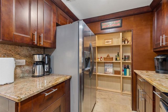 36750 US HIGHWAY 19 N 06207, Palm Harbor, FL 34684