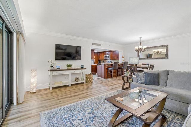 36750 US HIGHWAY 19 N 06207, Palm Harbor, FL 34684