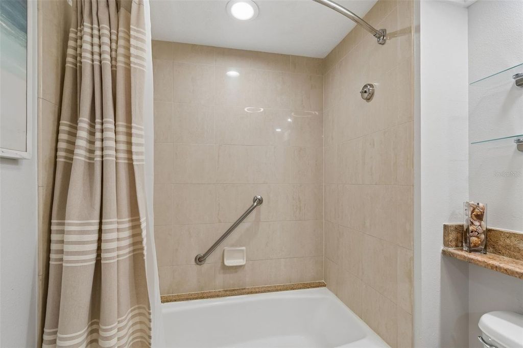 Image 19 of property listing at 36750 US HIGHWAY 19 N 06207, Palm Harbor, FL 34684