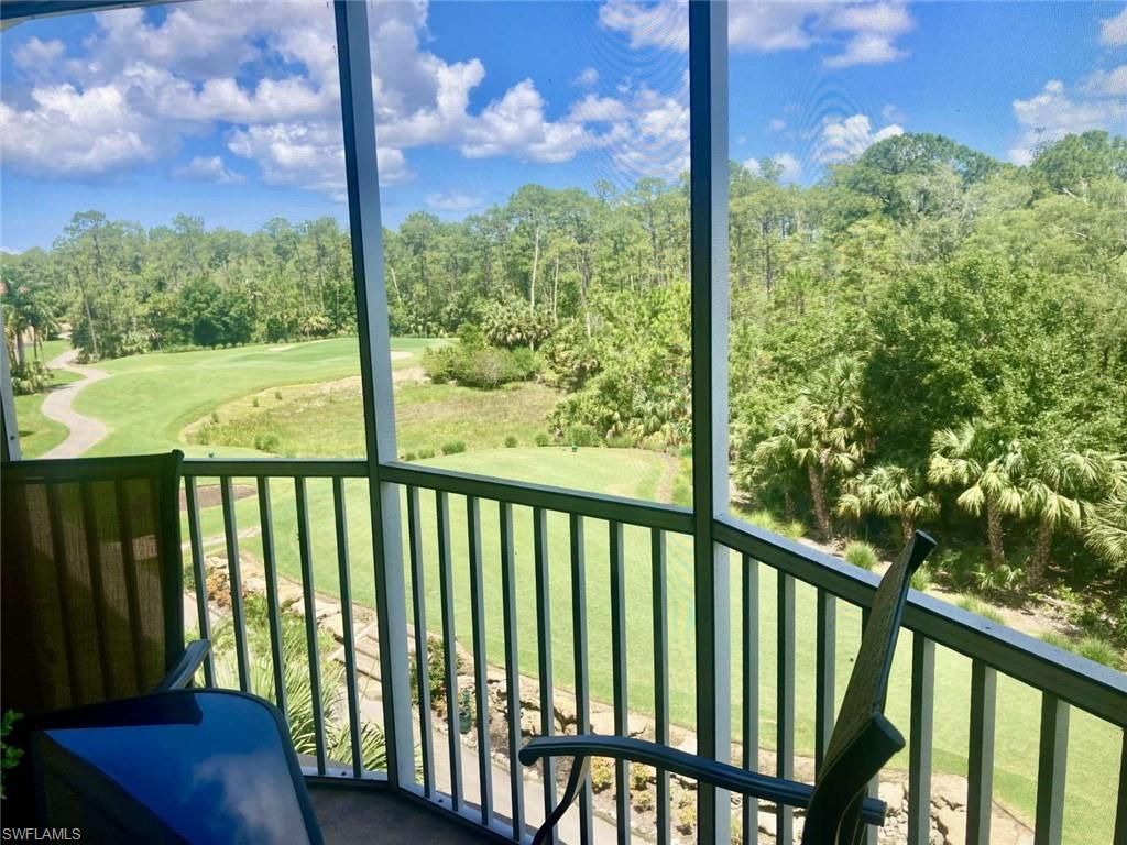 4853 Hampshire CT # 303, Naples, FL 34112