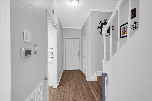 14703 Barryknoll Lane 23, Houston, TX 77079