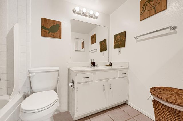 14703 Barryknoll Lane 23, Houston, TX 77079