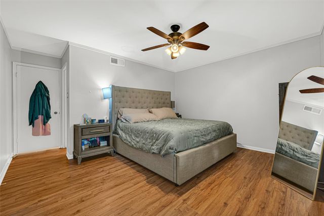 14703 Barryknoll Lane 23, Houston, TX 77079