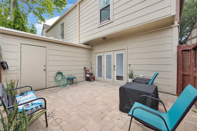 14703 Barryknoll Lane 23, Houston, TX 77079