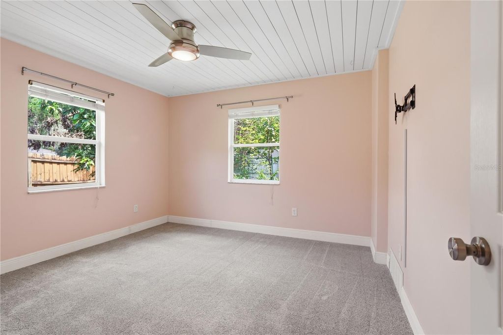 Image 12 of property listing at 36 E WINTER PARK STREETS, Orlando, FL 32804