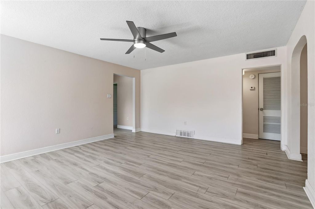Image 7 of property listing at 36 E WINTER PARK STREETS, Orlando, FL 32804