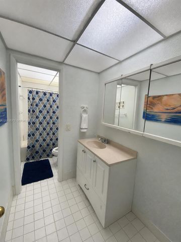 4850 SW 63rd Ter 133, Davie, FL 33314