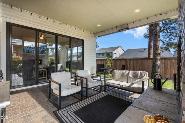 62678 NW Mt Thielsen Drive, Bend, OR 97703