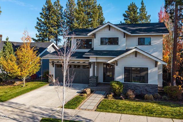 62678 NW Mt Thielsen Drive, Bend, OR 97703