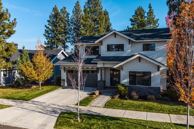 62678 NW Mt Thielsen Drive, Bend, OR 97703