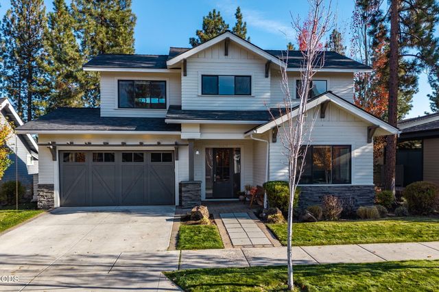 62678 NW Mt Thielsen Drive, Bend, OR 97703