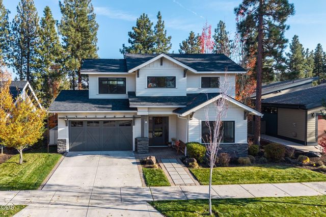 62678 NW Mt Thielsen Drive, Bend, OR 97703