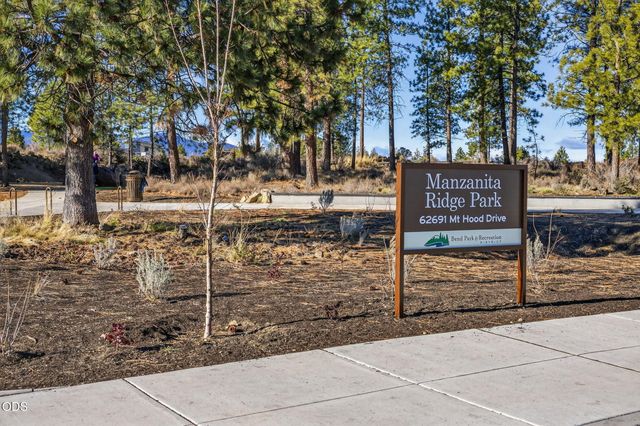 62678 NW Mt Thielsen Drive, Bend, OR 97703
