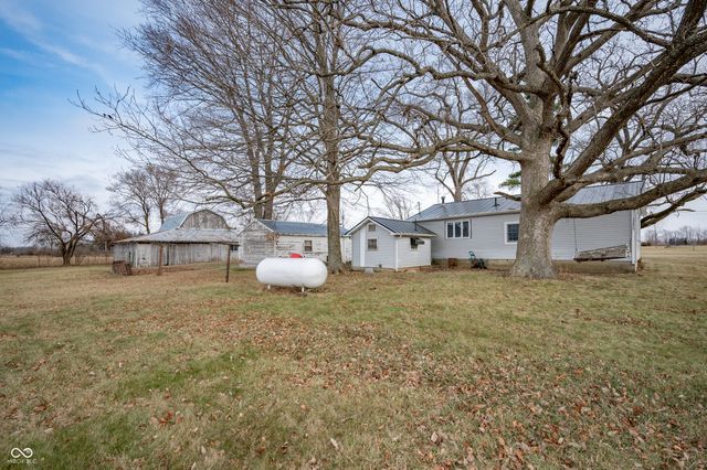 10939 S 400 E, Markleville, IN 46056