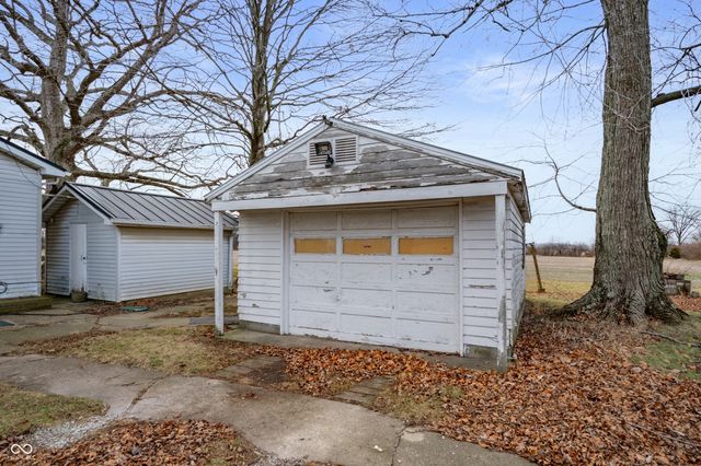 10939 S 400 E, Markleville, IN 46056