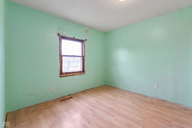 10939 S 400 E, Markleville, IN 46056