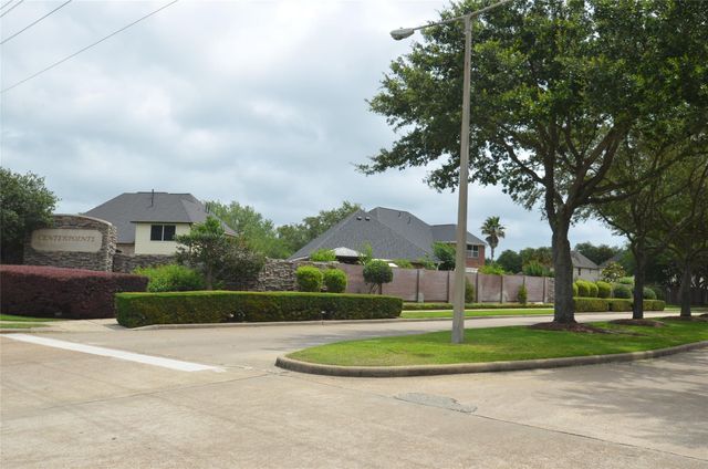 712 Almond Pointe, League City, TX 77573