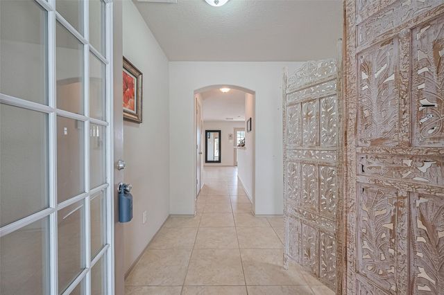 802 Remington Walk Court, Houston, TX 77073