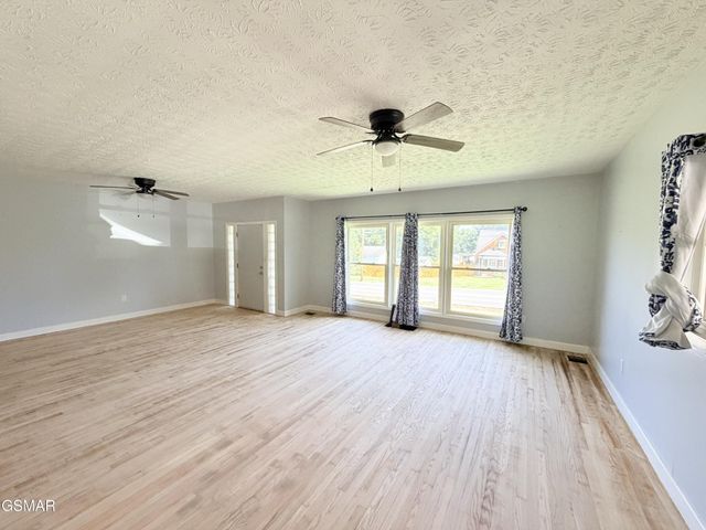 267 Lincoln Avenue, Newport, TN 37821