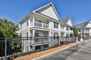 2470 Lampong Drive 200B, St Louis, MO 63125