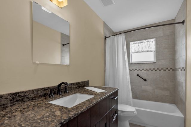 8208 NW 14 Street, Plantation, FL 33322